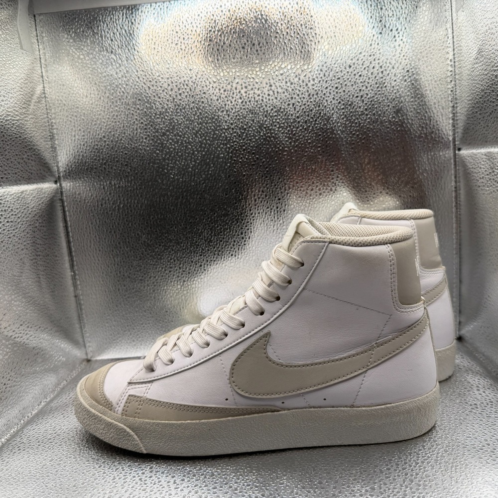 Size 7Y Nike Blazer Mid '77 SE White/Light Bone-Volt Kids Sneakers DM1000-100 - Picture 6 of 9